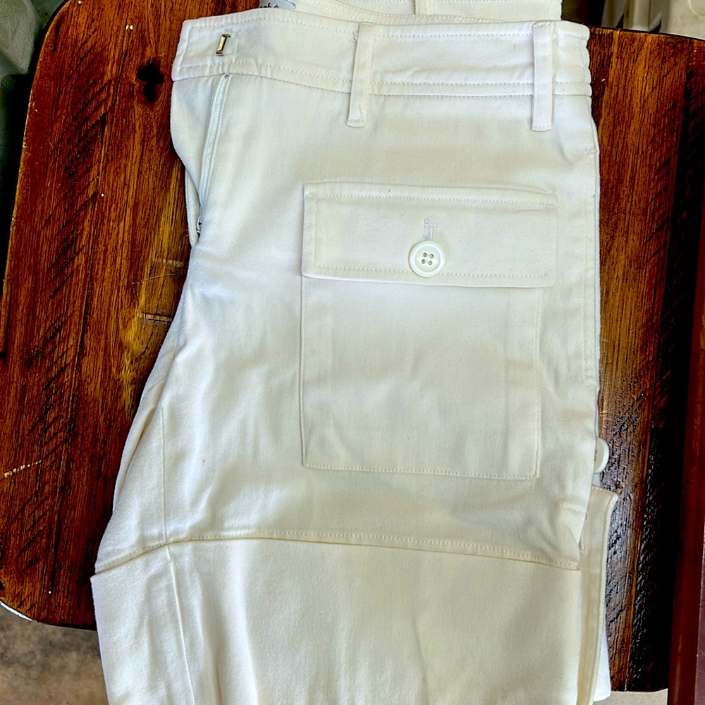 Cache size 4 Bermuda shorts